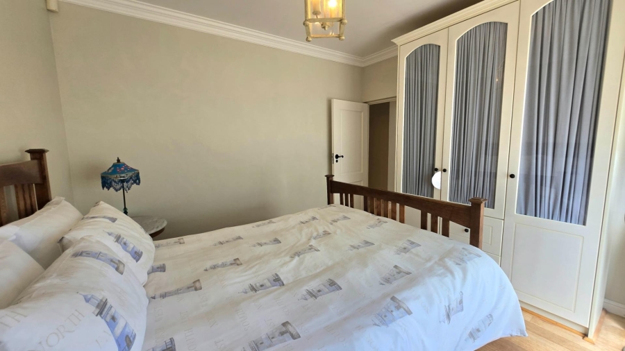 6 Bedroom Property for Sale in Franskraal Western Cape